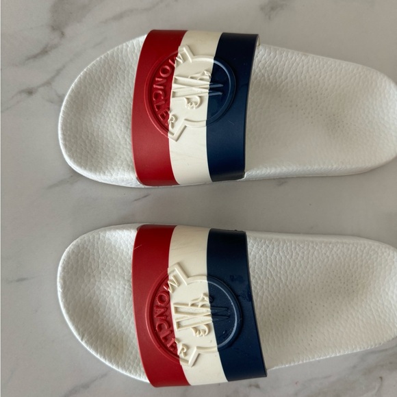 MONCLER SLIDES SIZE 6 - Picture 4 of 4